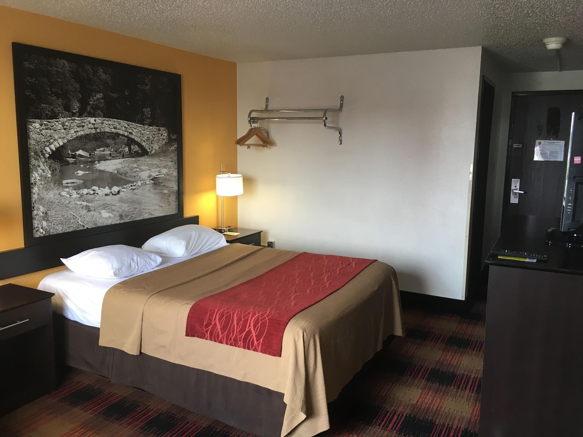 Super 8 By Wyndham Ames Hotel Exterior photo